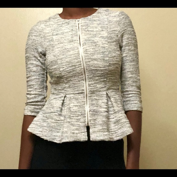 Gray and White h&m shirt - Picture 1 of 7